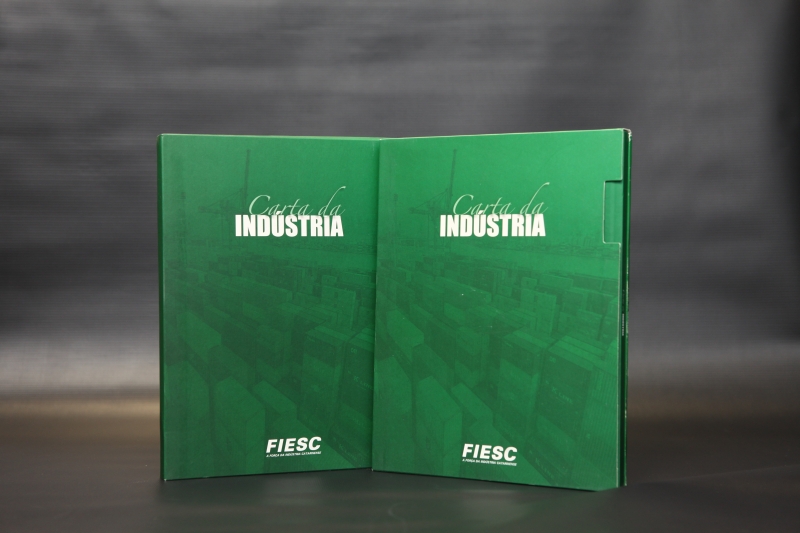 Edição 2014 do documento, que traz o posicionamento do setor industrial