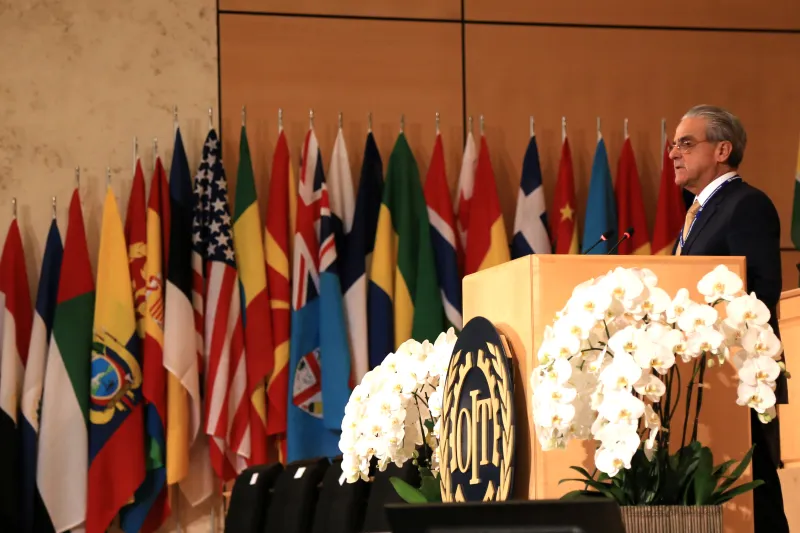 Na plenária, Andrade lembrou que o Brasil é um dos países que mais ratificou convenções da OIT. Foto: Guilherme Quiros.