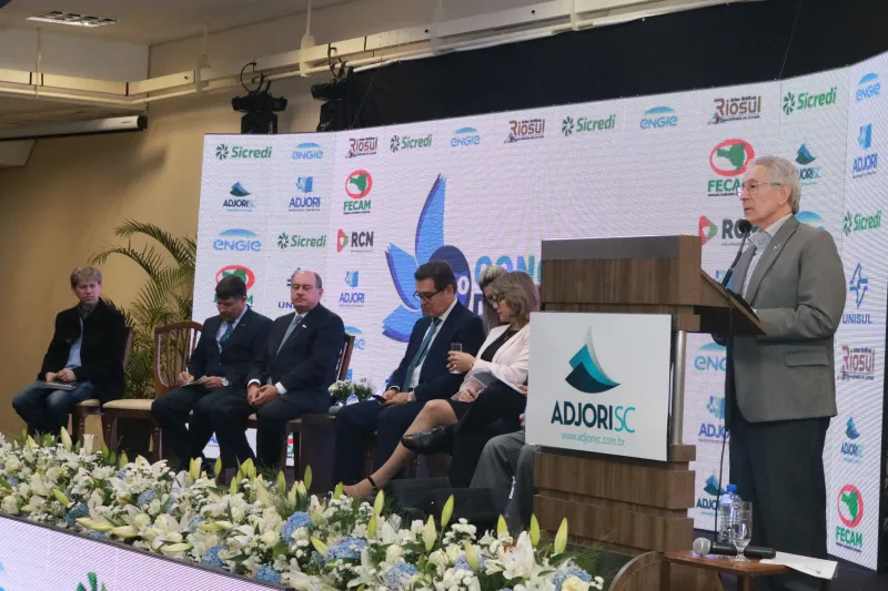 Painel realizado durante o Congresso Adjori