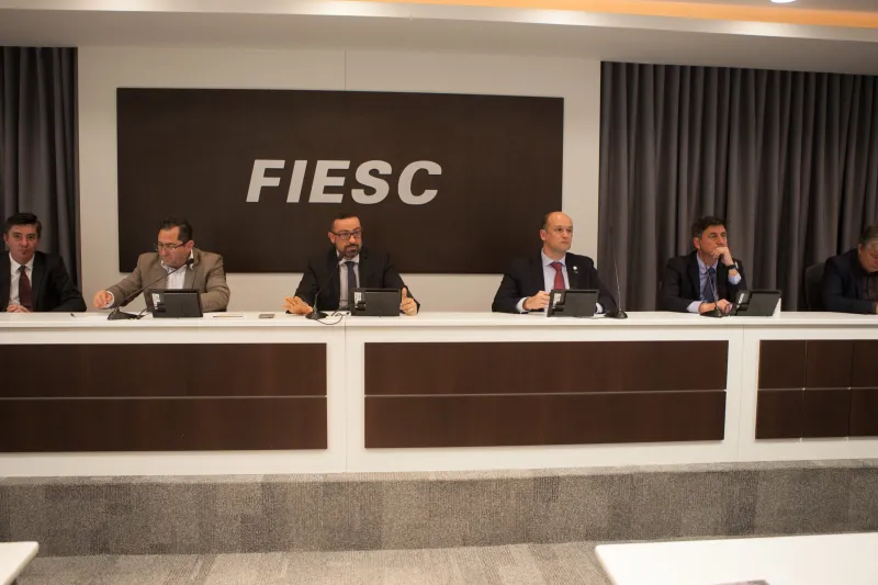 Painel de encerramento com os palestrantes. Foto: Filipe Scotti