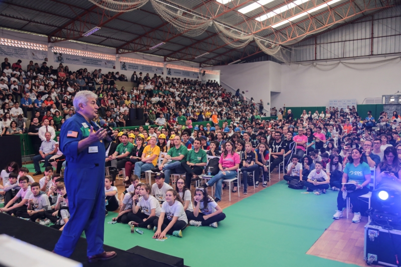 ‘Educação, ciência e tecnologia são estratégicas para o país’, diz Marcos Pontes 