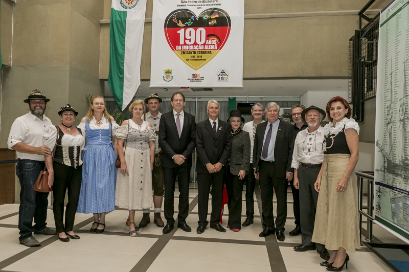 Exposição na FIESC marca os 190 anos da colonização alemã em SC