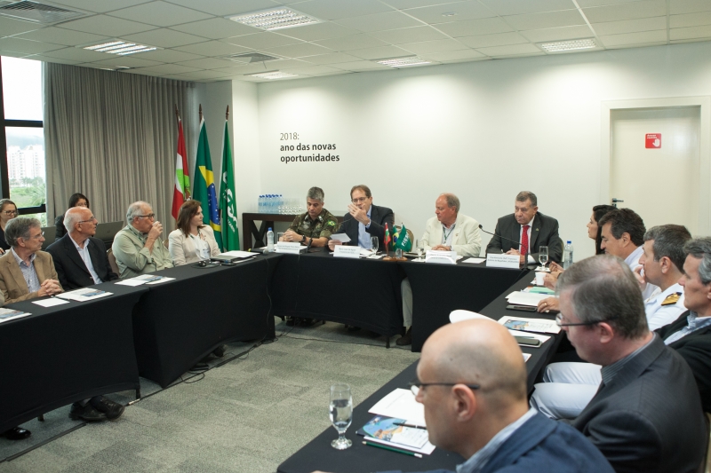 Encontro aproxima indústrias de SC das demandas militares