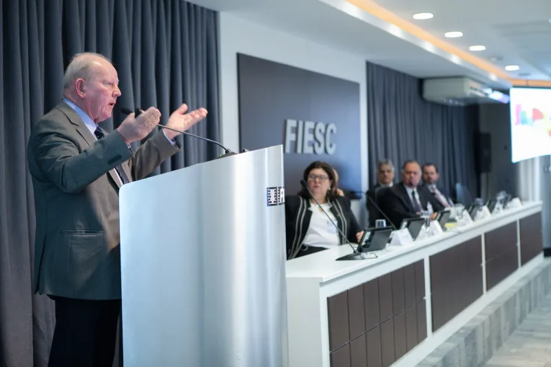 Na FIESC, Marcos Vieira aborda tramitação dos incentivos fiscais na Alesc