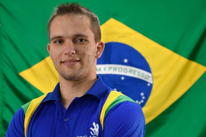  Jovem catarinense compete na WorldSkills seguindo os passos do irmão