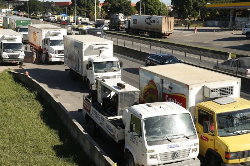 Indústria apresenta contraproposta sobre tabelamento do frete