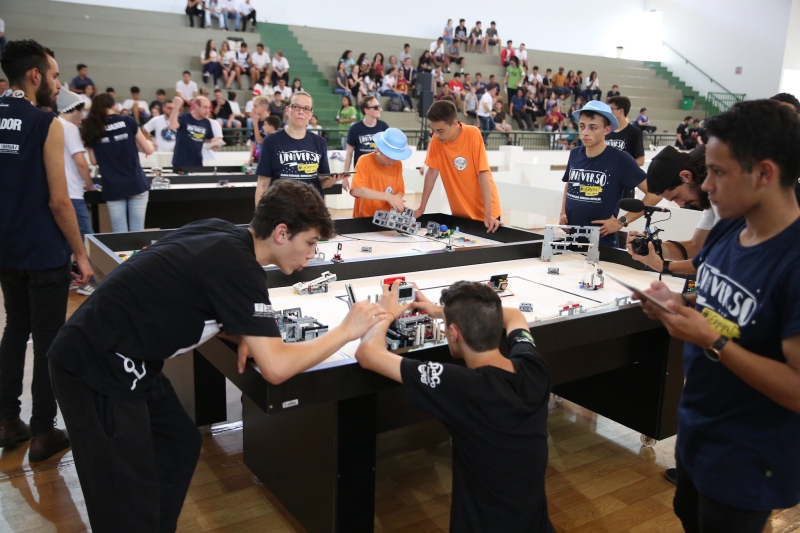 SESI de Jaraguá do Sul recebe nesta semana torneio de robótica da FLL 