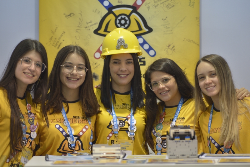 Em São Paulo, estudantes de SC participam do Festival SESI de Robótica