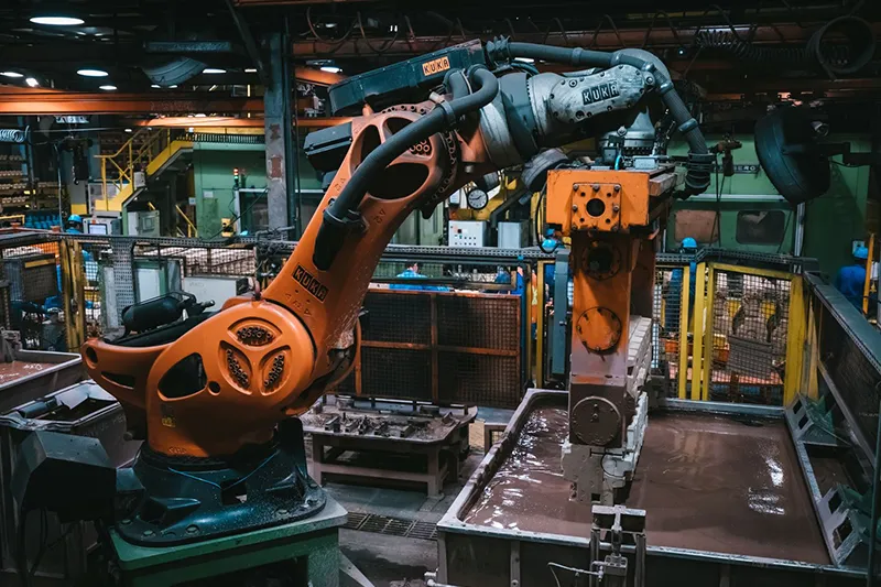 A arte de transformar sucata em tecnologia