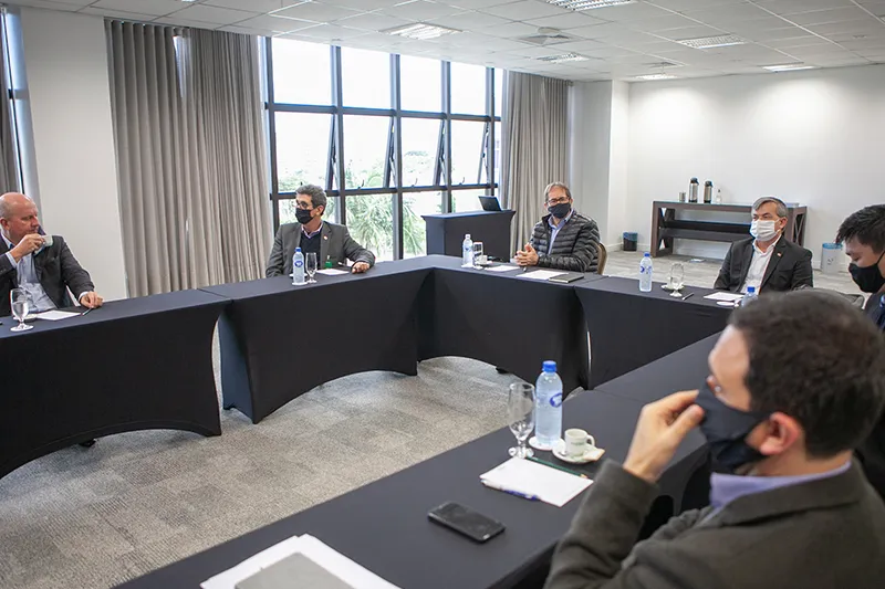 Reunião da diretoria da FIESC com secretários de Estado: alinhamento.