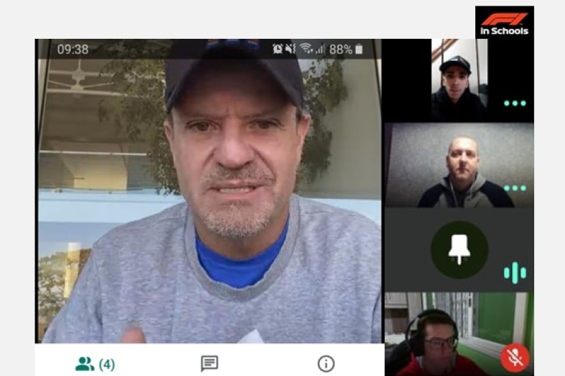 Alunos da rede SESI SENAI participam de bate-papo virtual com Rubens Barrichello