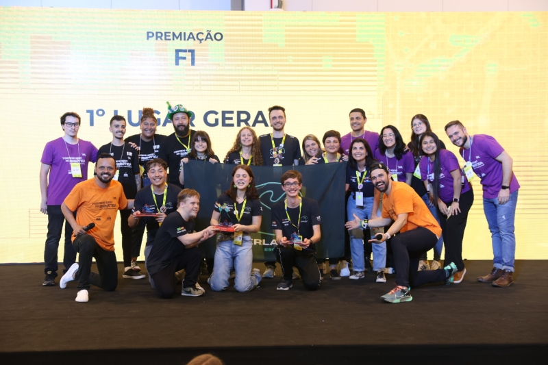 Equipes vencedoras da F1 in Schools. Foto: André Kopsch