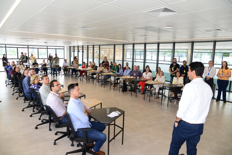 Escola SESI de Referência no Moinho sedia lançamento da 20ª Feira do Livro de Joinville