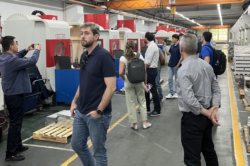 Grupo de empresários fez visitas técnicas a empresas chinesas, além de participar da feira multissetorial. (Foto: Jéssica Schulze)