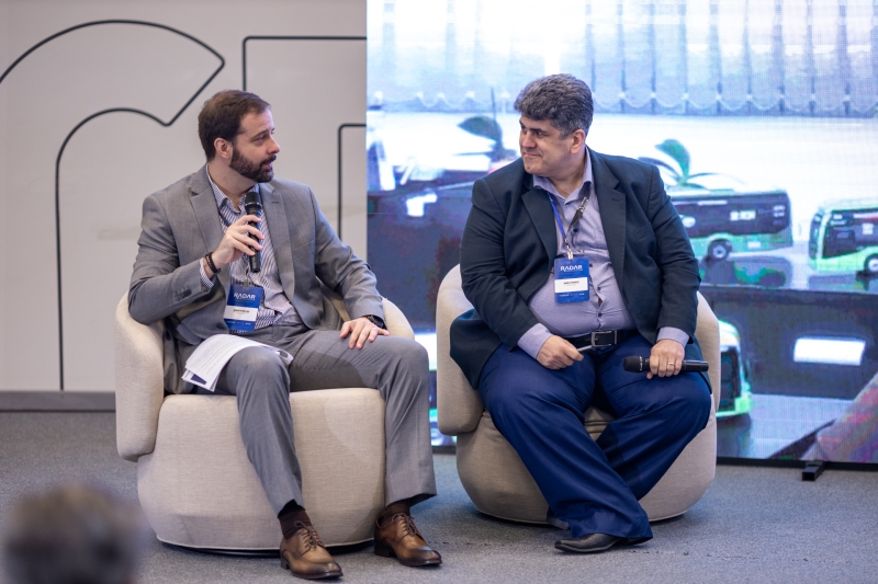 Evento reuniu executivos da Tupy, WEG e Electra em painel sobre mobilidade moderado pela ANFAVEA. (foto: Vande Leithold)