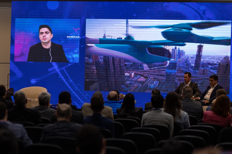 Painel reúne Embraer-X e estaleiros Detroit e Okean (foto: Vande Leithold) 