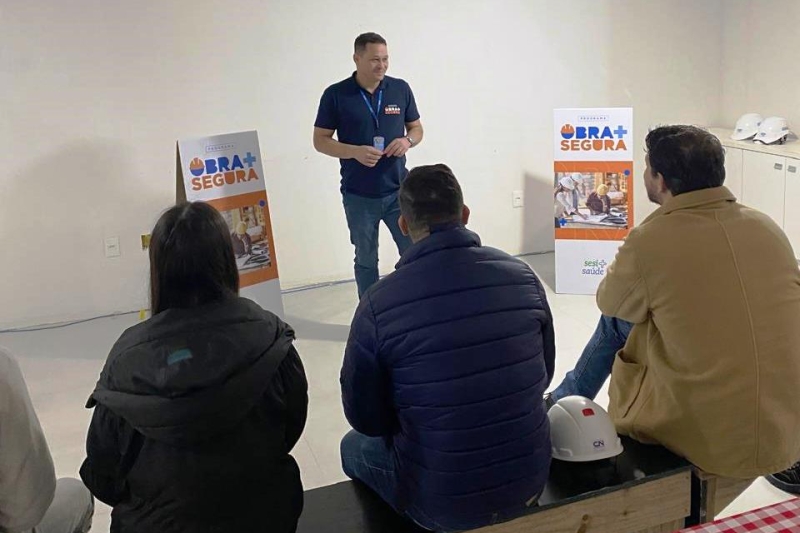 Equipes são treinadas por profissionais do SESI e Seconci (Divulgação)