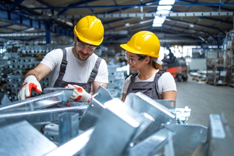 Emprega Já: 8,8 mil com cursos técnico ou tecnólogo estão disponíveis para trabalho