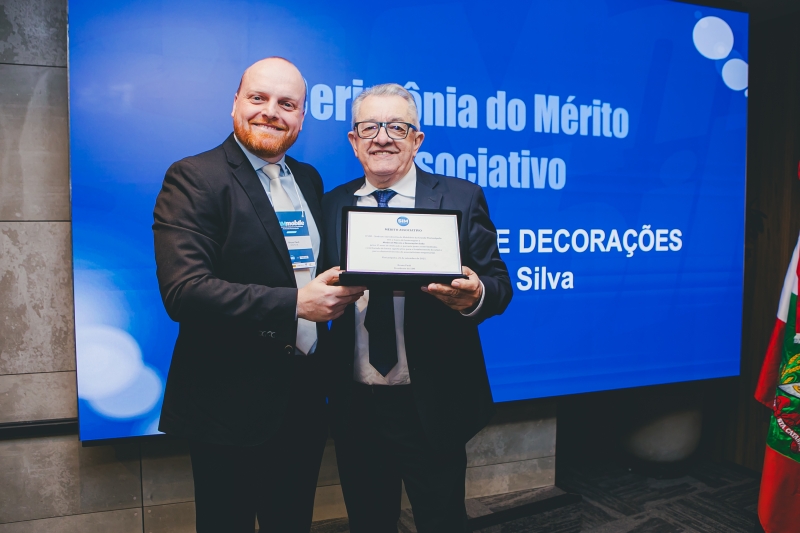 Empresas com mais tempo de filiação ao sindicato foram homenageadas no evento. Foto: Filipe Scotti Empresas com mais tempo de filiação ao sindicato foram homenageadas no evento. Foto: Filipe Scotti