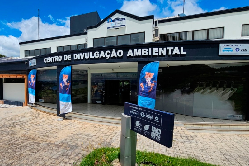 Centro ambiental atende grupos e realiza visitas às estruturas da UHE Itá, ao Horto Botânico e divulga os programas sociais e ambientais. Foto: Divulgação/Consórcio de Itá. Centro ambiental atende grupos e realiza visitas às estruturas da UHE Itá, ao Horto Botânico e divulga os programas sociais e ambientais. Foto: Divulgação/Consórcio de Itá.