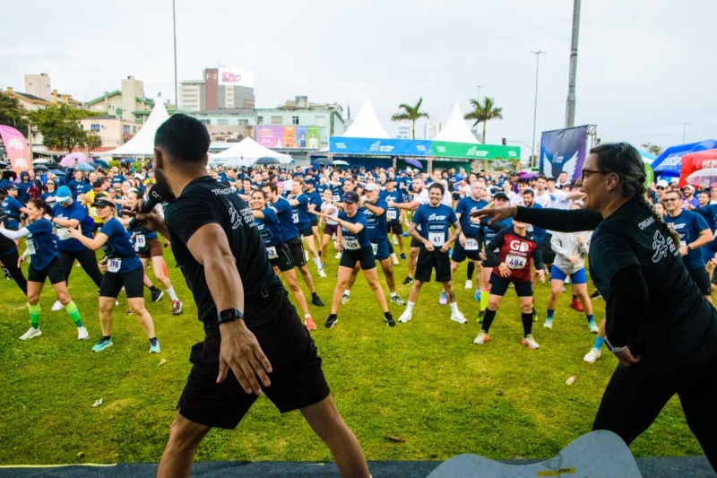 Equipes do SESI Saúde comandaram aquecimento e ajudaram competidores