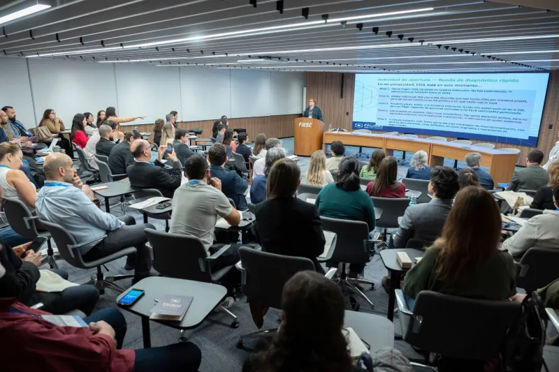 Participantes se reuniram da sede da FIESC, em Florianópolis, no sábado. Foto: Fabrício de Almeida
