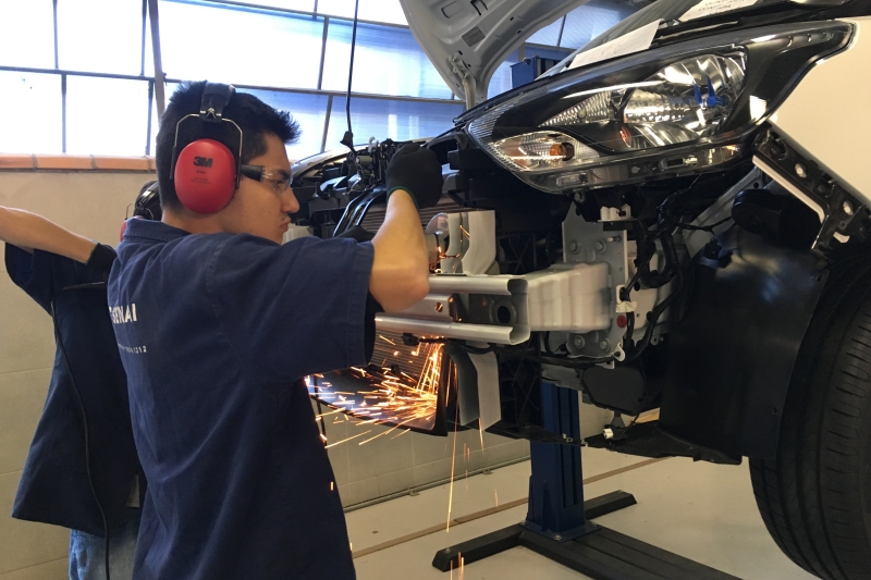 Projeto Optimized Car, de alunos de Blumenau, é um veículo com menos peso, melhor distribuição de carga, aumento da potência e economia de combustível. Foto: Rúbia Souza