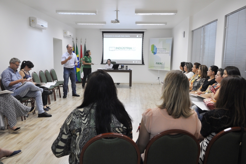 Câmara Regional de Educação estabeleceu plano e ação para o ano de 2016. Foto: Catarinas Comunicação